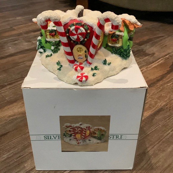 Other - Charming tails, candy apple candy store